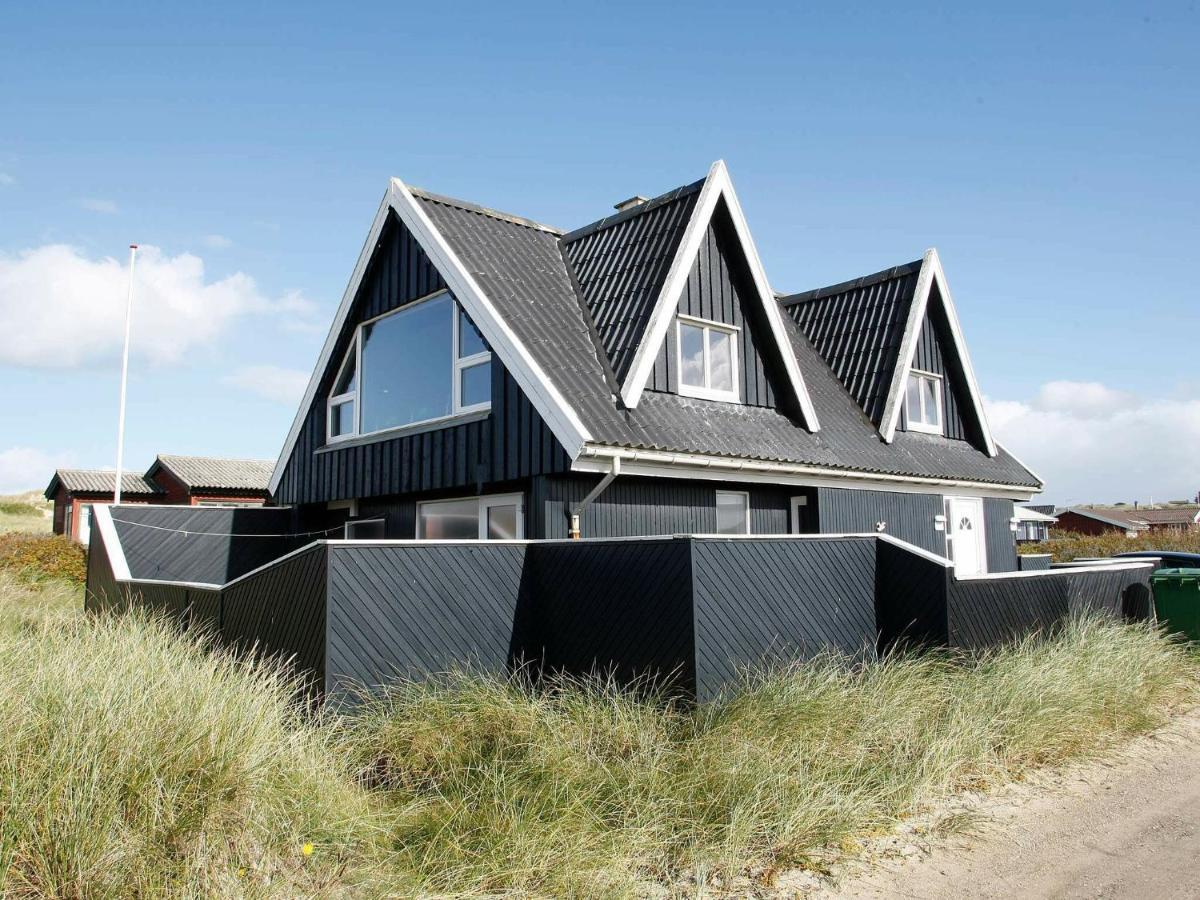 6 Person Holiday Home In Blokhus Exterior photo